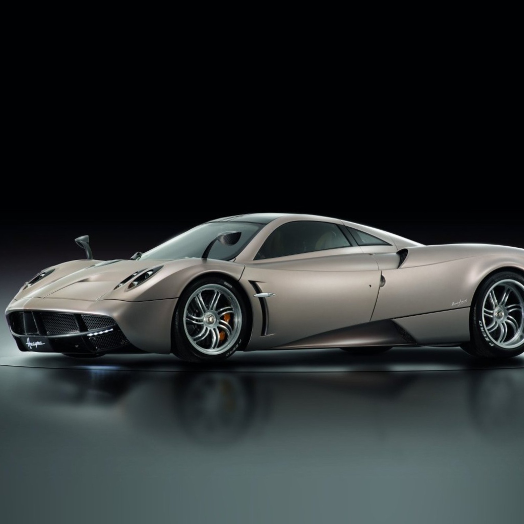 Pagani Huayra wallpaper 1024x1024