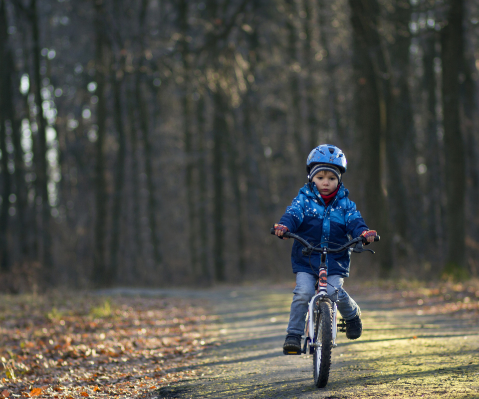 Обои Little Boy Riding Bicycle 960x800