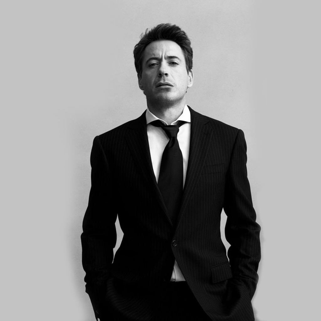 Das Robert Downey Junior Black Suit Wallpaper 1024x1024