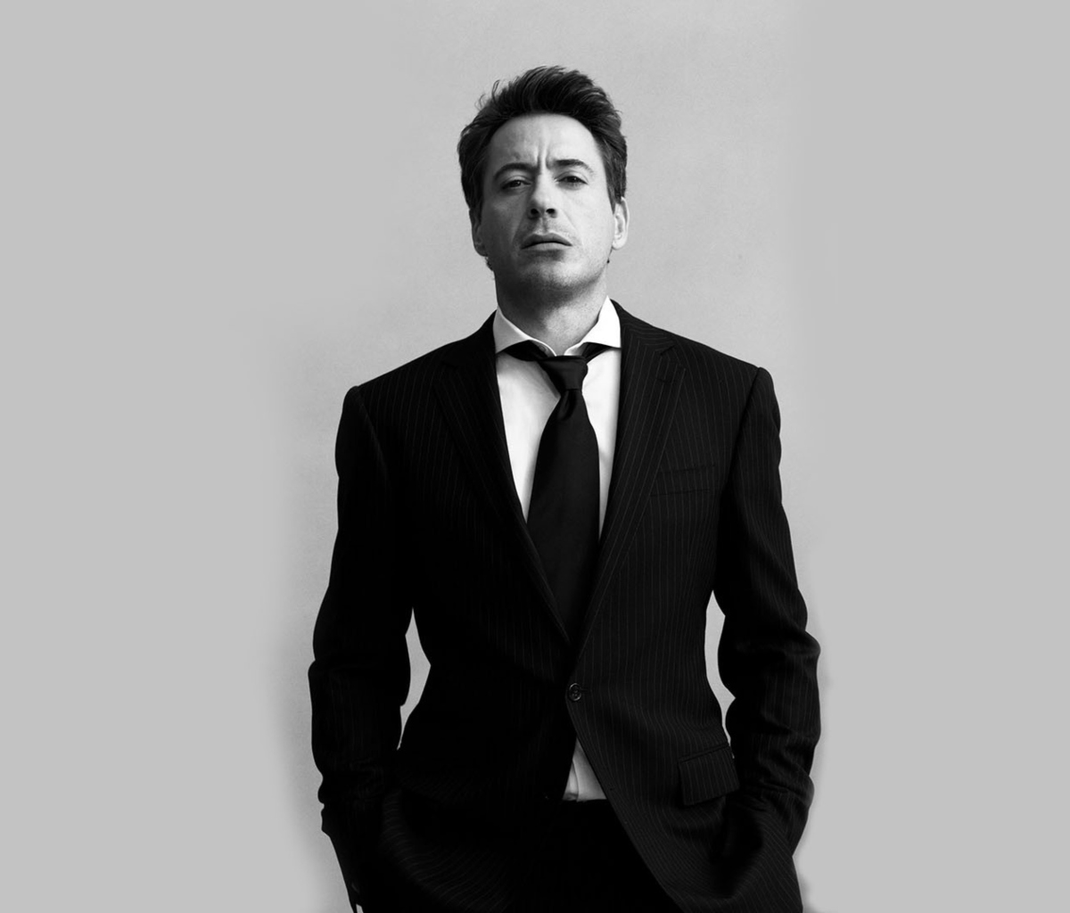 Fondo de pantalla Robert Downey Junior Black Suit 1200x1024