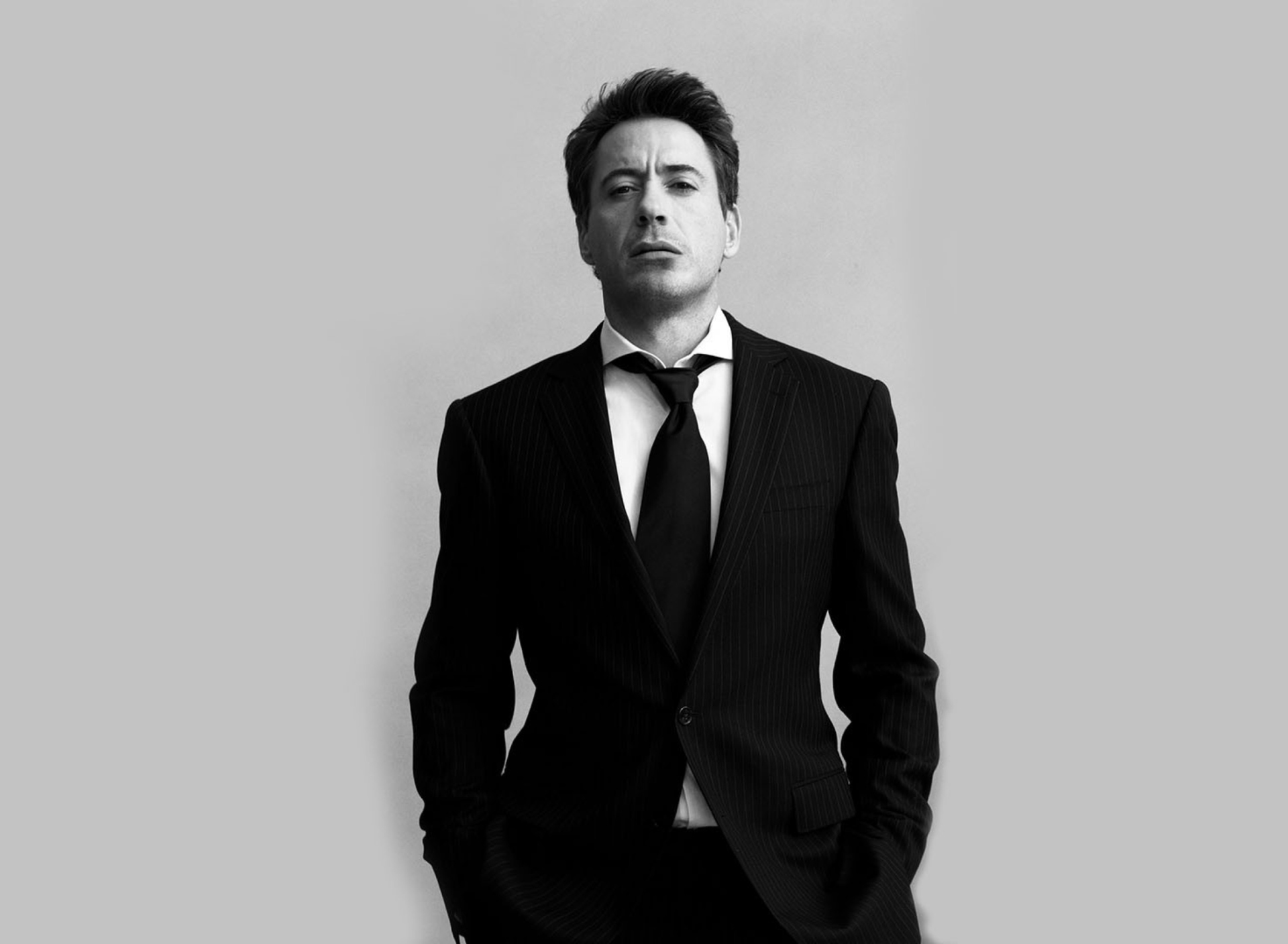 Robert Downey Junior Black Suit wallpaper 1920x1408