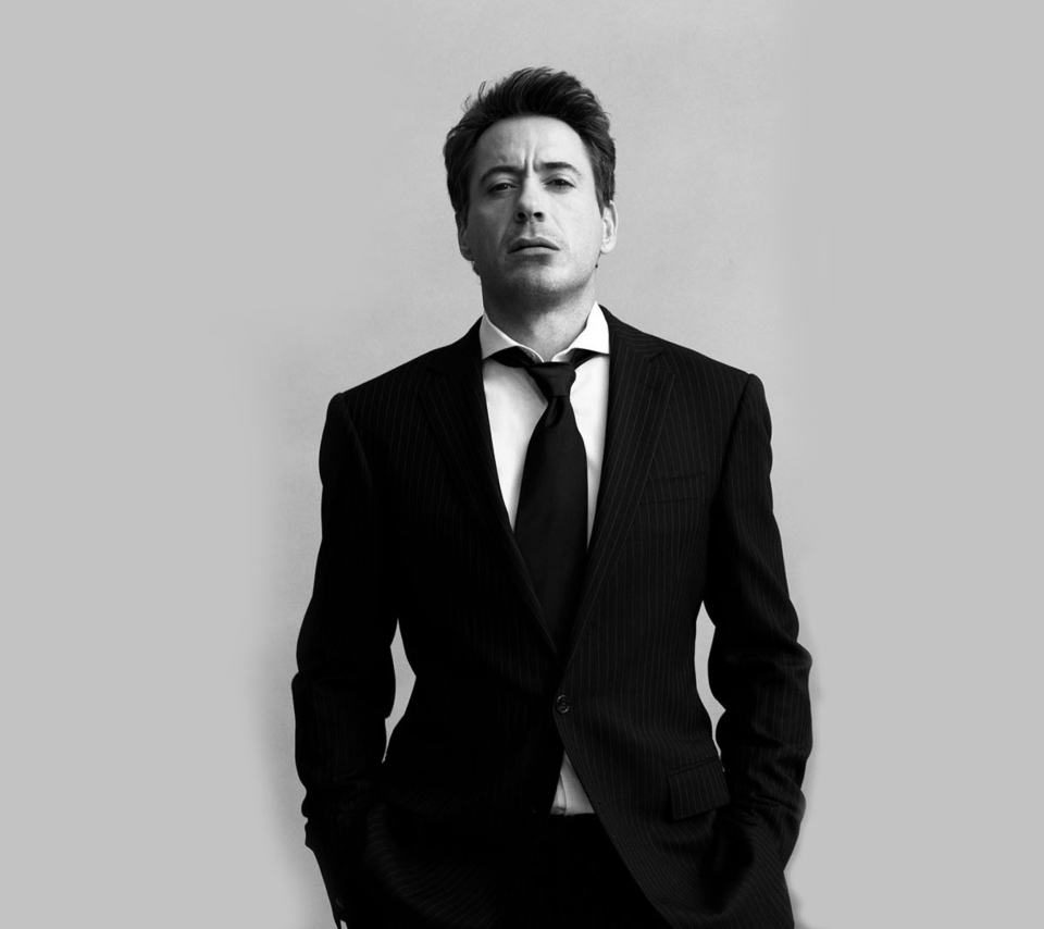 Das Robert Downey Junior Black Suit Wallpaper 960x854