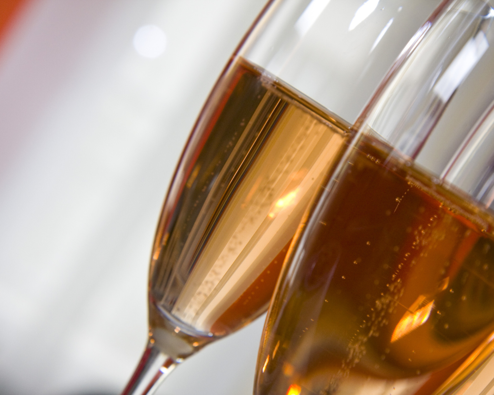 Fondo de pantalla Rose champagne in glass 1600x1280