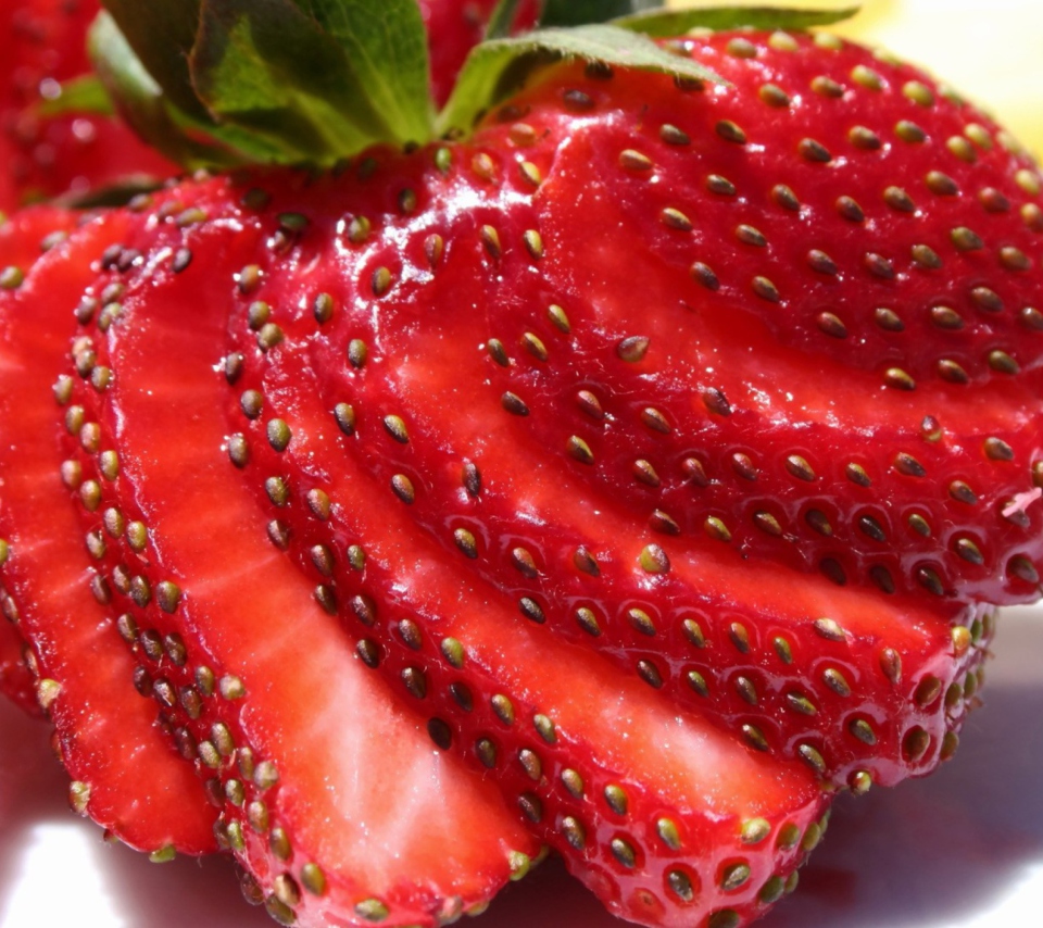 Sfondi Sliced Strawberries 960x854