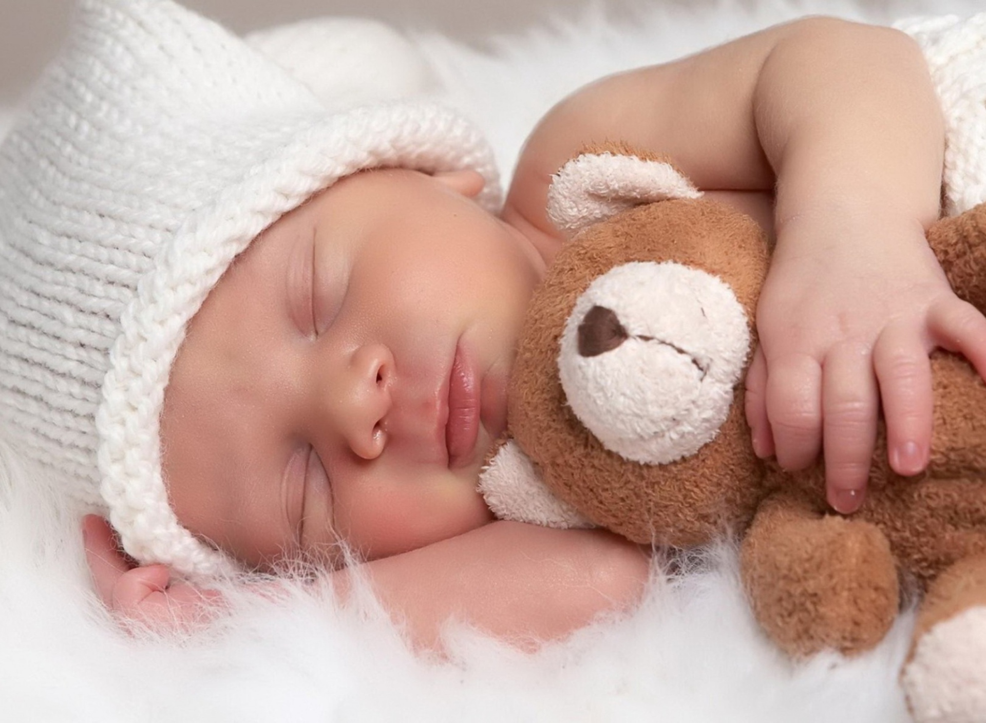 Fondo de pantalla Sleeping Baby 1920x1408