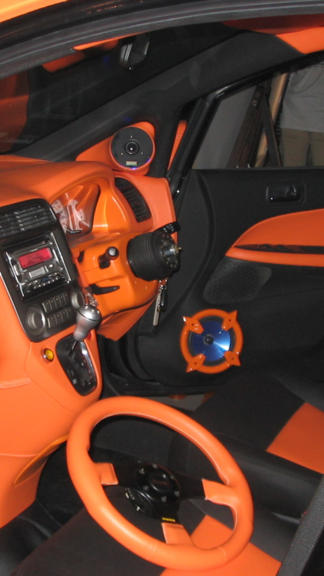 Interior Audio Cars wallpaper 640x1136