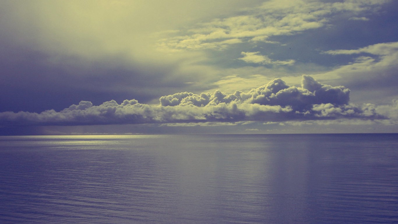 Sea And Clouds wallpaper 1366x768