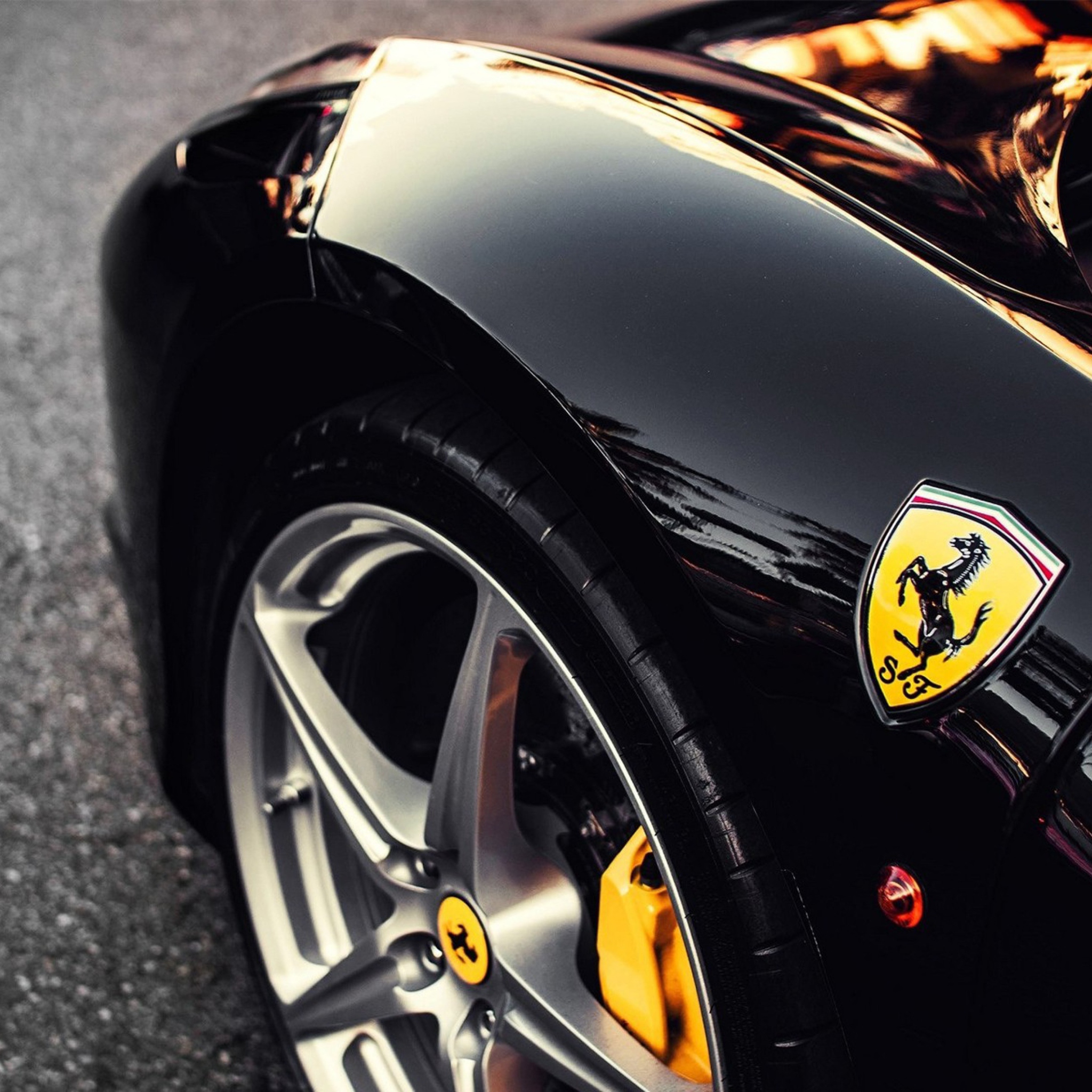 Black Ferrari With Yellow Emblem screenshot #1 2048x2048