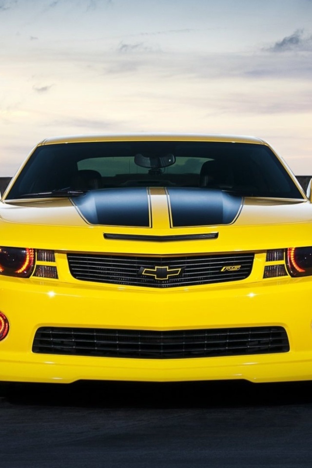 Fondo de pantalla Chevrolet Camaro Sport 640x960