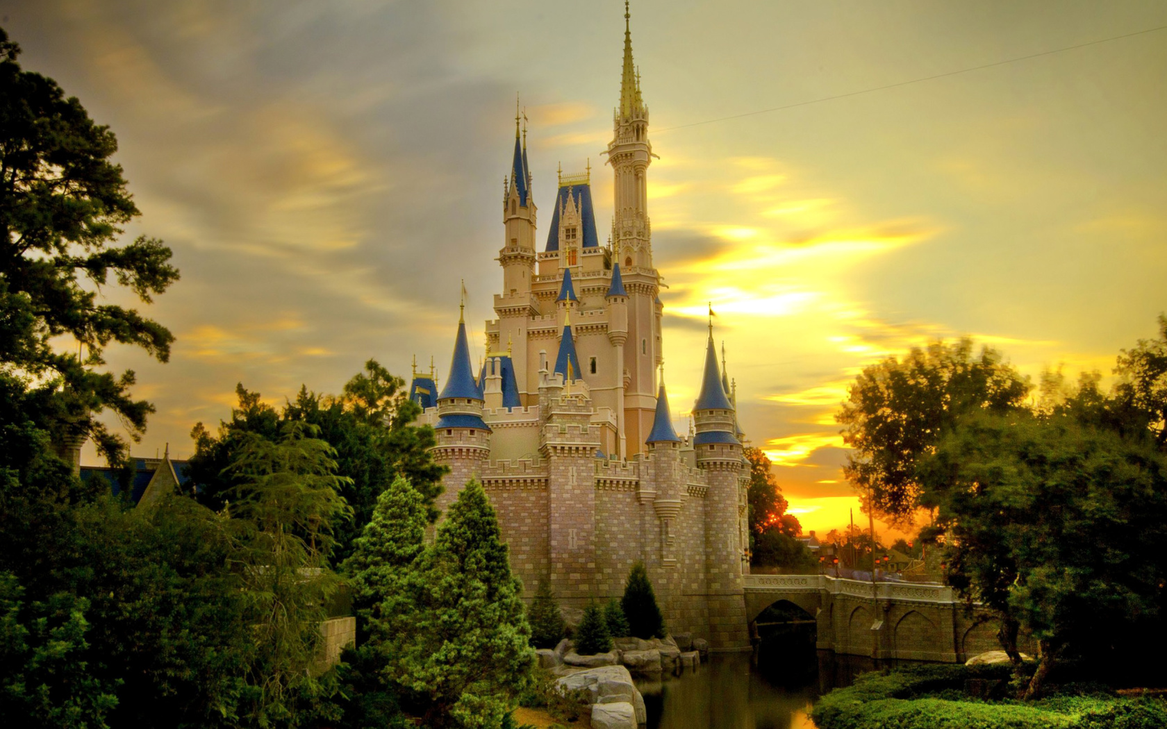 Fondo de pantalla Disneyland Castle 1680x1050