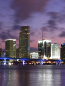 Das Miami Skyline Dusk Wallpaper 132x176