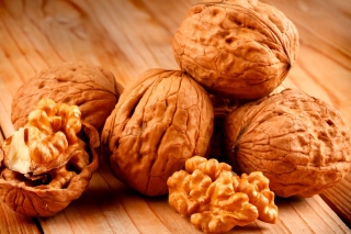 Free Walnut Picture for Nokia XL