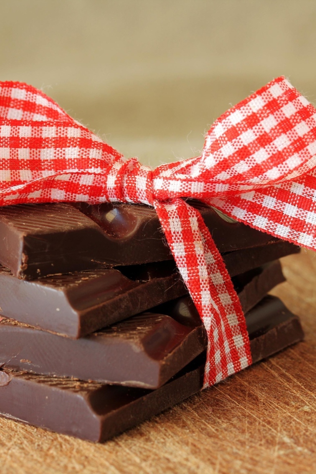 Chocolate And Red Bow screenshot #1 640x960