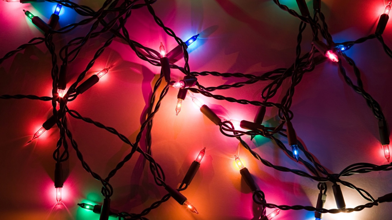 Screenshot №1 pro téma Holiday Lights 1366x768