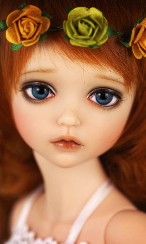 Fondo de pantalla Redhead Doll With Flower Crown 480x800