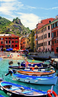 Vernazza, Italy screenshot #1 240x400