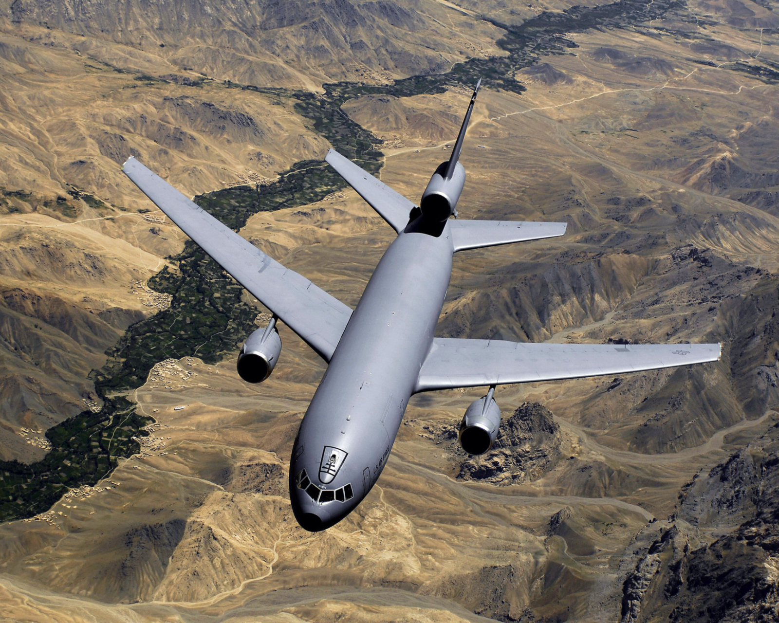 Screenshot №1 pro téma McDonnell Douglas KC-10 - US Air Force 1600x1280