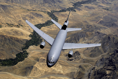 Screenshot №1 pro téma McDonnell Douglas KC-10 - US Air Force 480x320