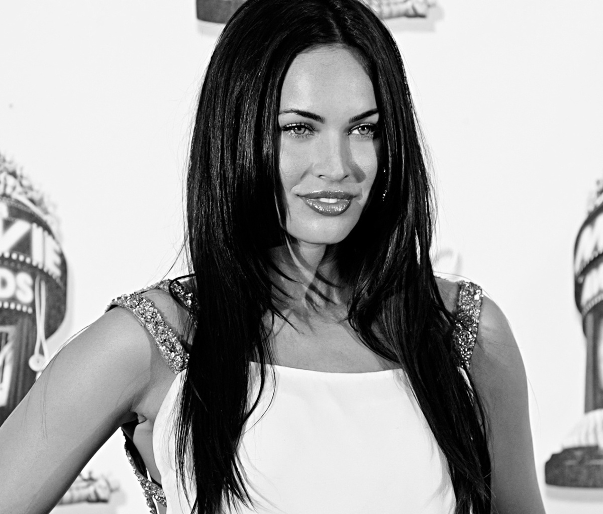 Megan Fox MTV Movie Awards screenshot #1 1200x1024