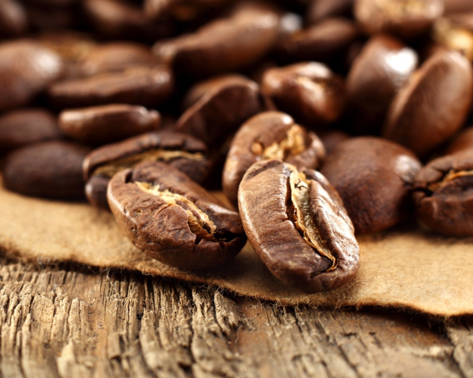 Das Roasted Coffee Beans Wallpaper 1600x1280