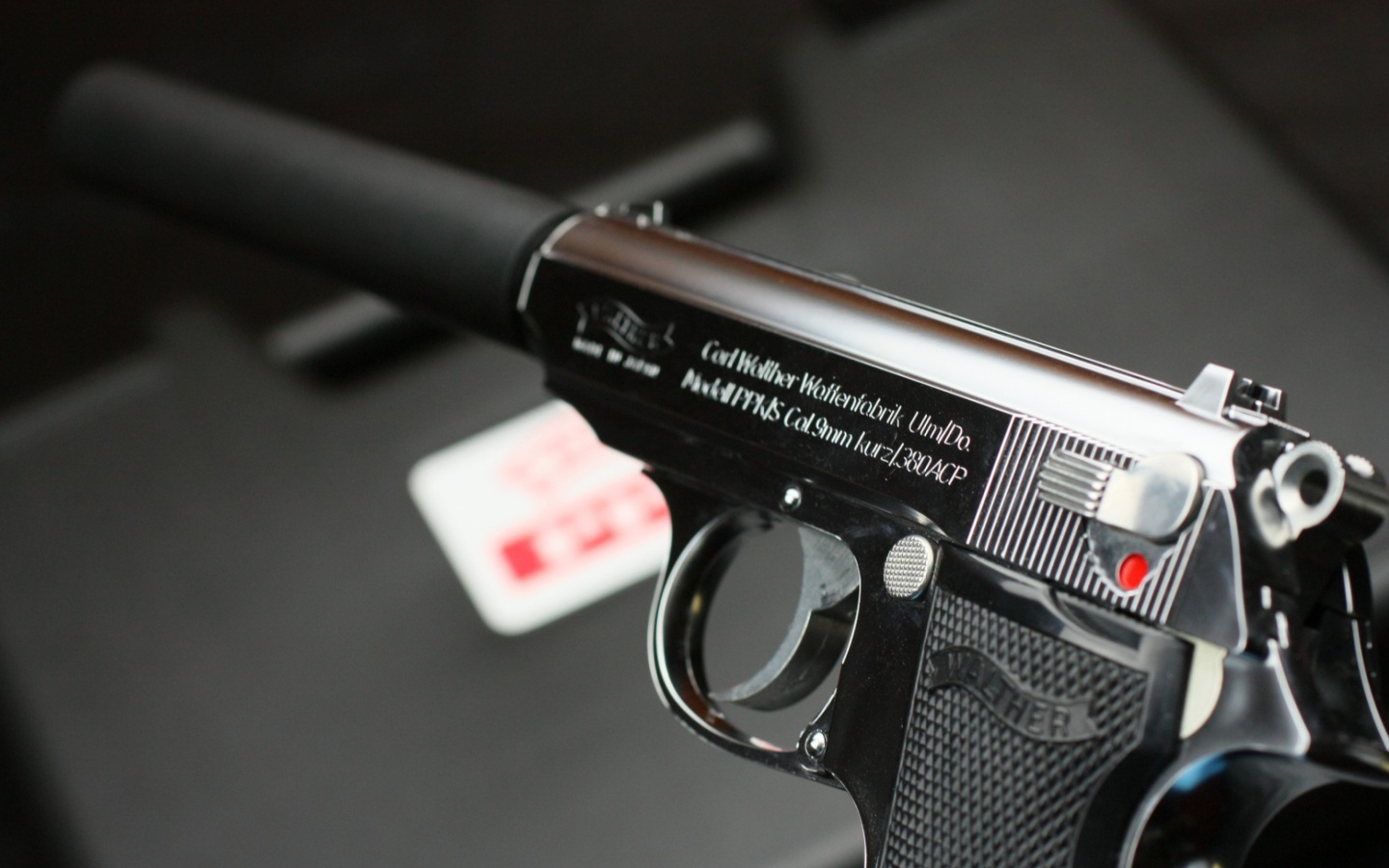 Screenshot №1 pro téma Carl Walther Waffenfabrik 380 ACP Automatic Colt Pistol 1440x900