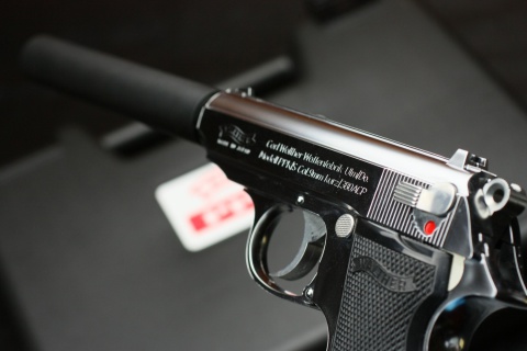 Screenshot №1 pro téma Carl Walther Waffenfabrik 380 ACP Automatic Colt Pistol 480x320