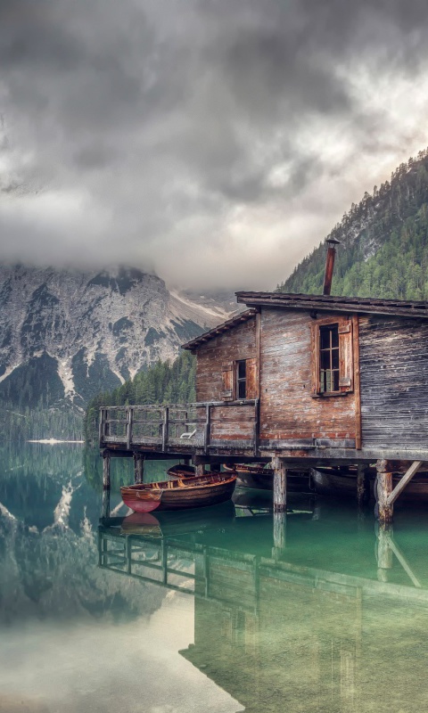 Das Lake Braies - South Tyrol Wallpaper 480x800