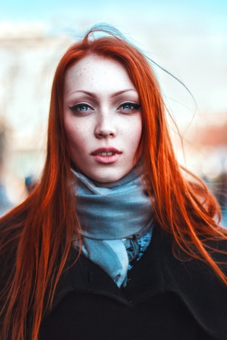Das Gorgeous Redhead Girl Wallpaper 320x480