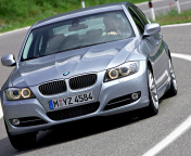 BMW 3 Series E90 325i screenshot #1 176x144