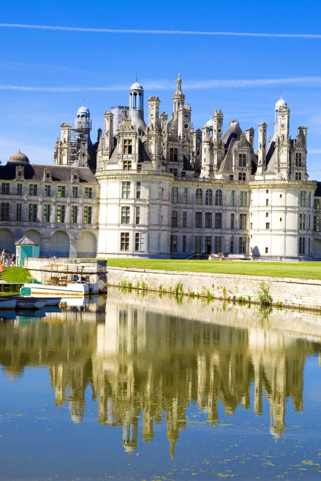 Sfondi Chateau de Chambord 640x960