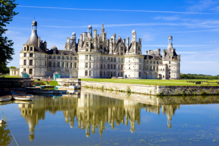 Chateau de Chambord Wallpaper for Android, iPhone and iPad