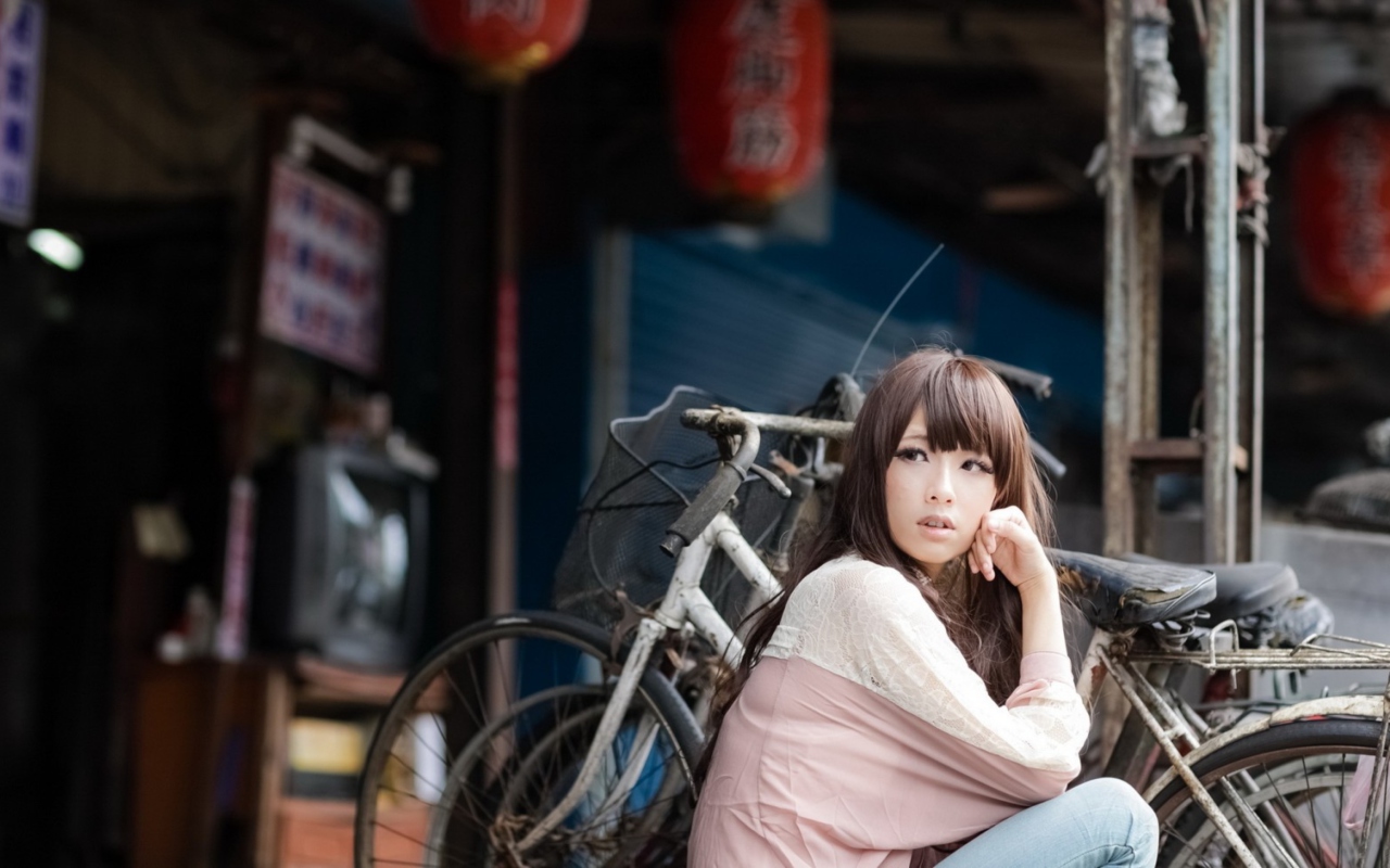 Das Cute Asian Girl With Bicycle Wallpaper 1280x800