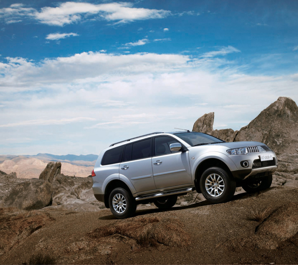 Das Mitsubishi Pajero Sport Wallpaper 960x854