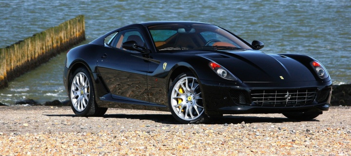 Обои Ferrari 599 720x320