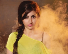 Fondo de pantalla Soha Ali Khan 220x176