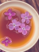 Screenshot №1 pro téma Cup Of Tea And Lilac Flowers 132x176