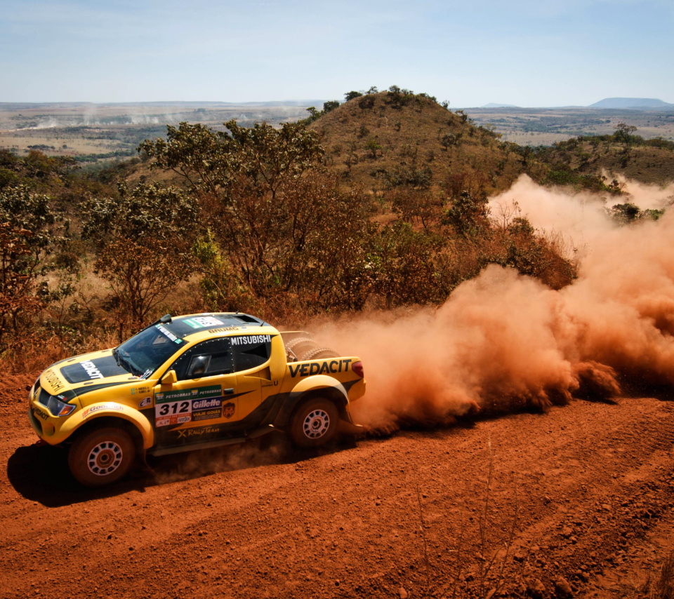 Das Mitsubishi L200 Triton Rally Wallpaper 960x854