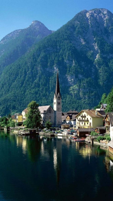 Das Mountain Lake Town Wallpaper 360x640