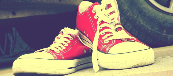 Shoes wallpaper 720x320