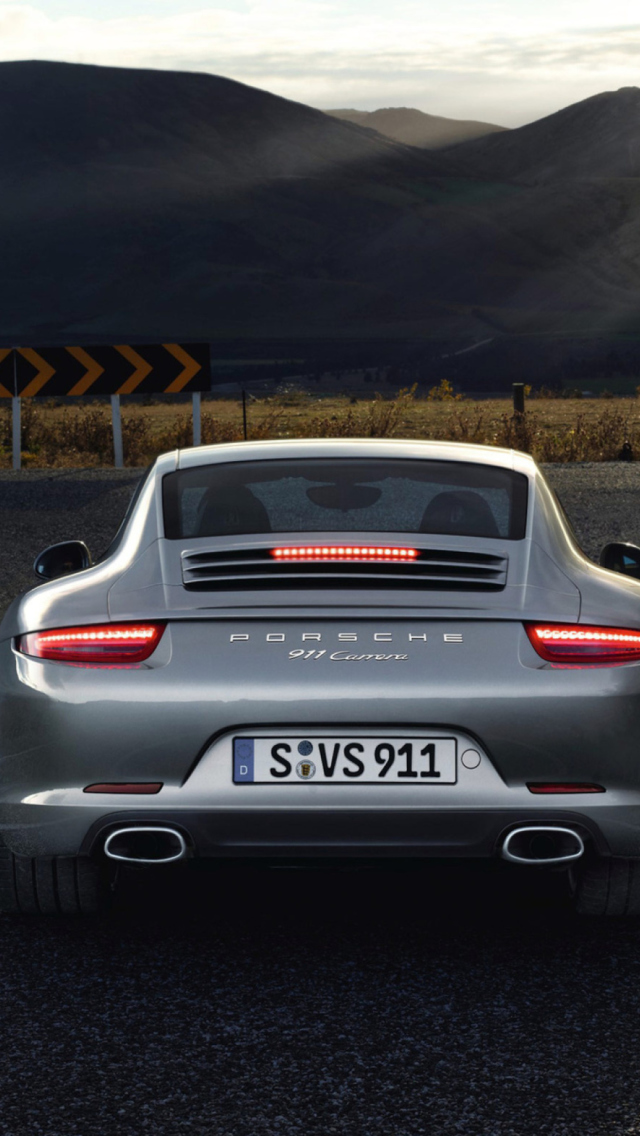 Fondo de pantalla Porsche 911 Carrera 640x1136