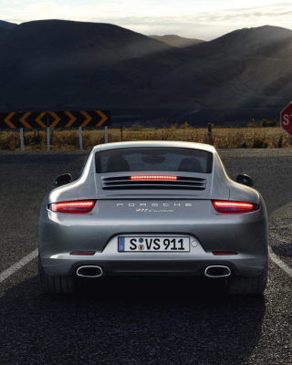 Porsche 911 Carrera - Obrázkek zdarma pro iPhone 6