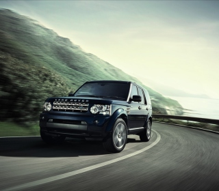 Land Rover Discovery 4 Wallpaper for iPad mini