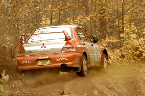 Fondo de pantalla Mitsubishi Rally Car 480x320