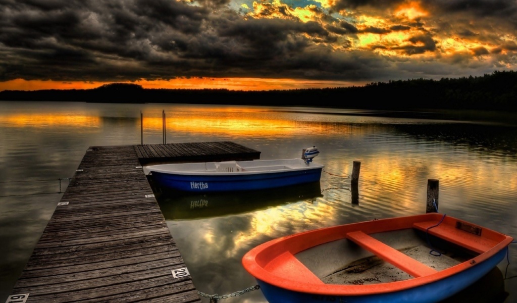 Обои Silent Evening Boats HD Wallpaper 1024x600