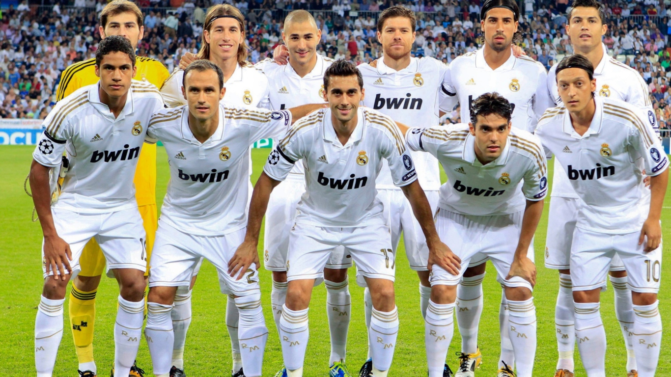 Sfondi Real Madrid Team 1366x768