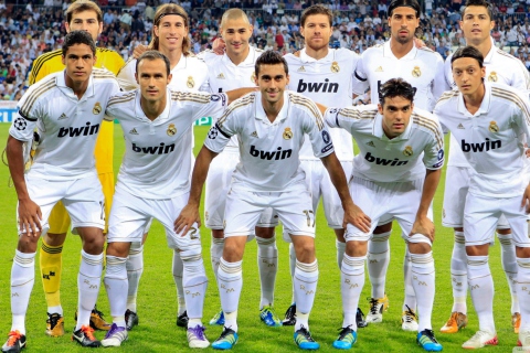 Sfondi Real Madrid Team 480x320