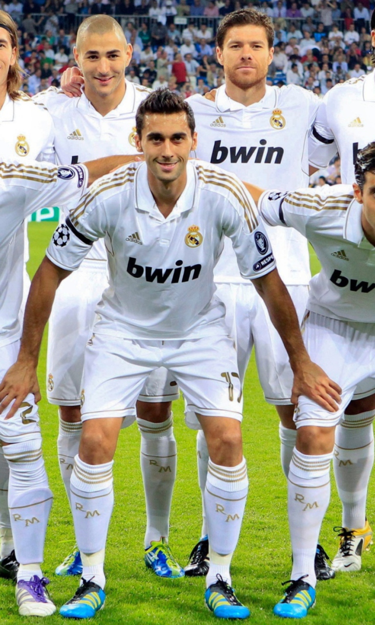Обои Real Madrid Team 768x1280