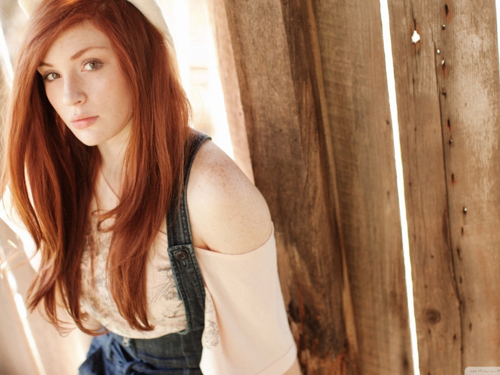 Redhead Country Girl screenshot #1 1600x1200