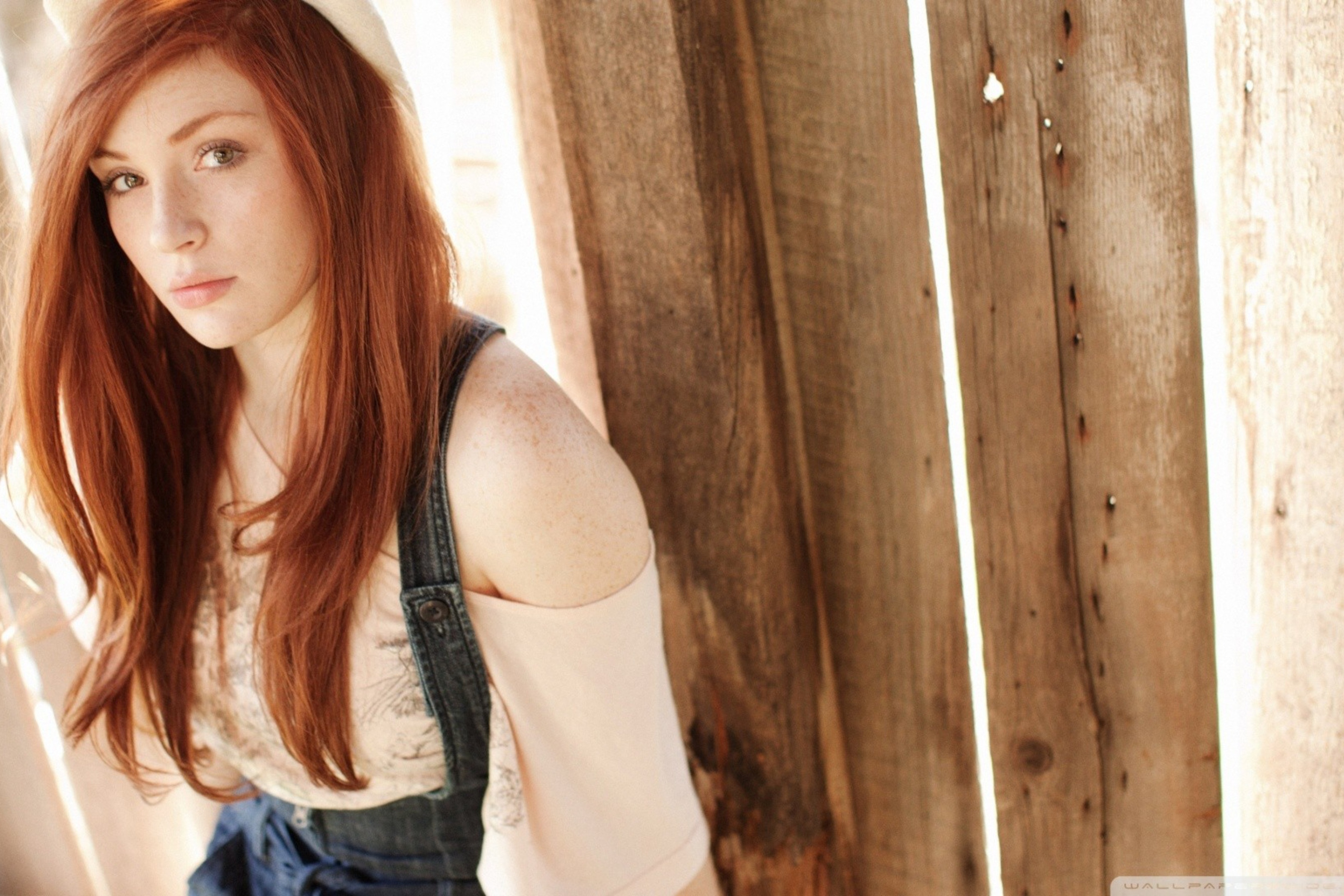Redhead Country Girl screenshot #1 2880x1920