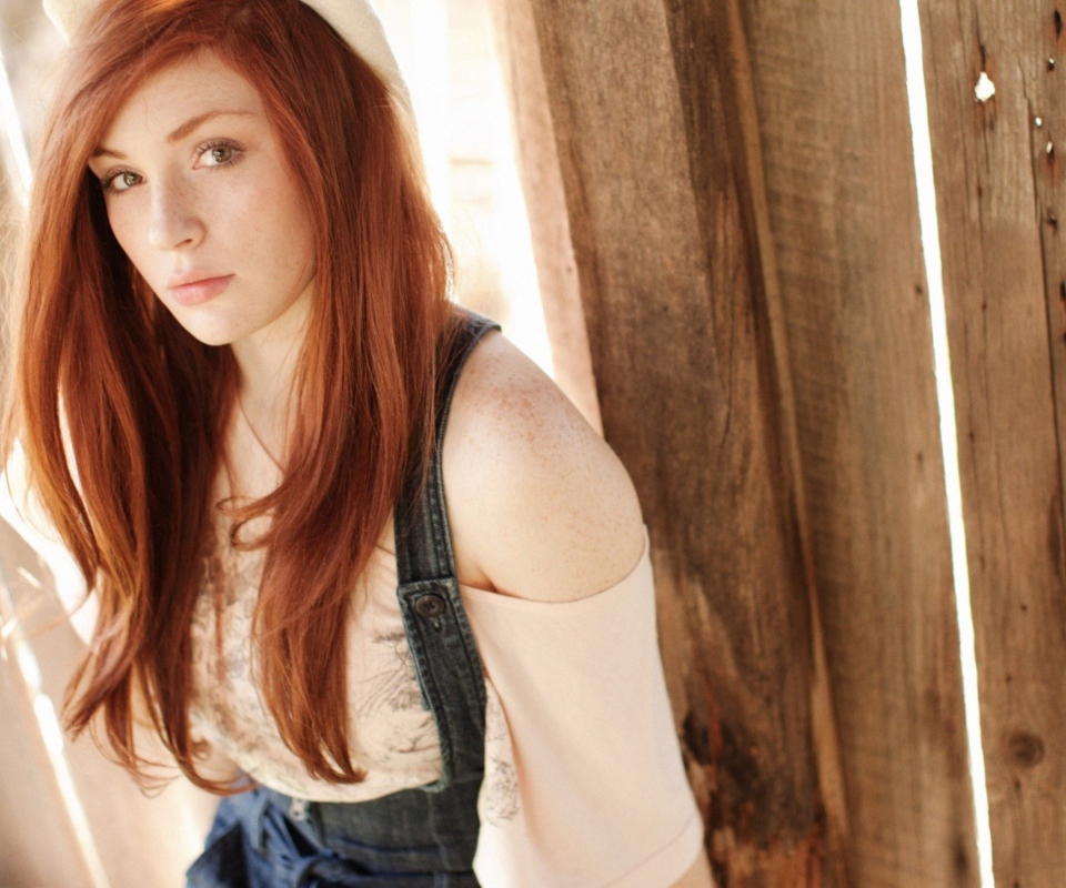 Redhead Country Girl screenshot #1 960x800
